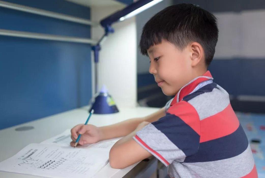 孩子读书只知道死记硬背怎么办,孩子死记硬背好不好