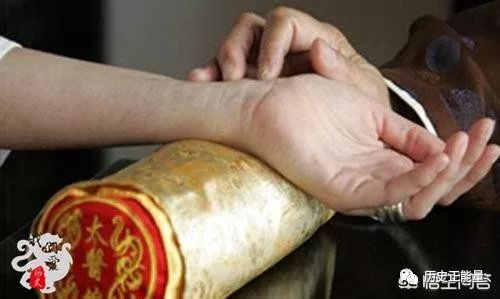 男左女右有什么说法吗,男左女右的意思