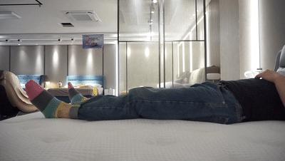 芝华仕5星的床垫靠谱吗,芝华仕5星床垫气味大