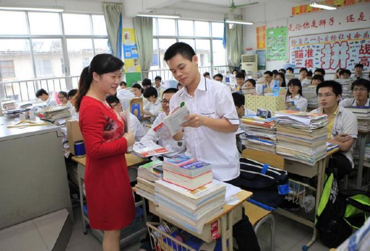 报考单招和正常高考有什么区别,高考单招和高考统招有什么区别