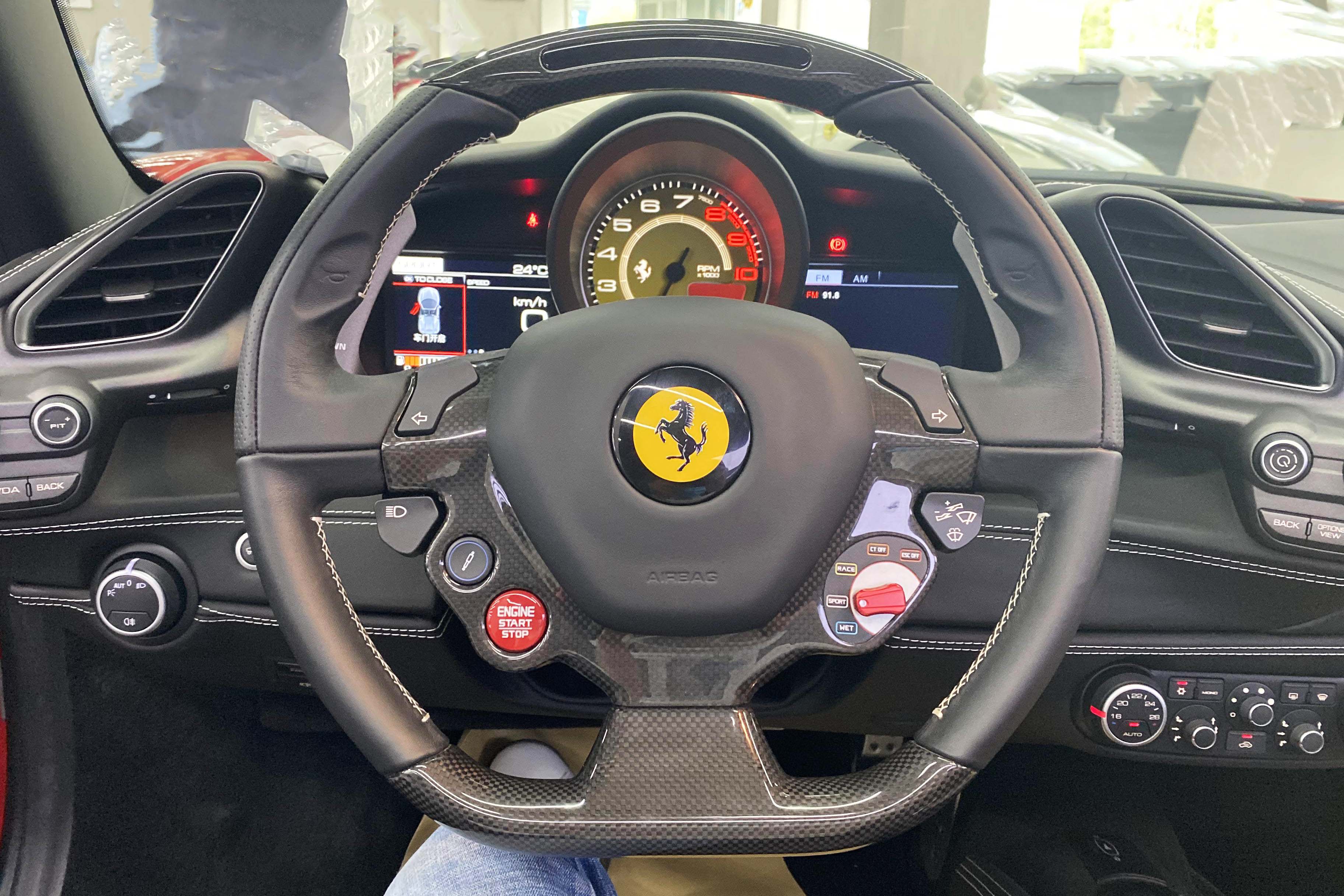 300000买的法拉利488修复,2018年的法拉利488还值多少