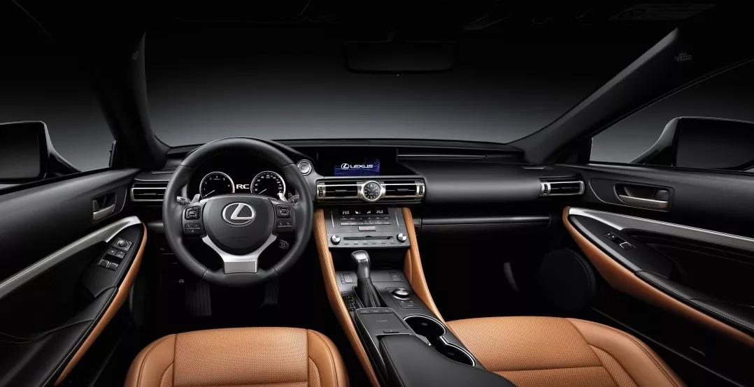 雷克萨斯rc哪款性价比高,想说爱你真的不容易金润吉