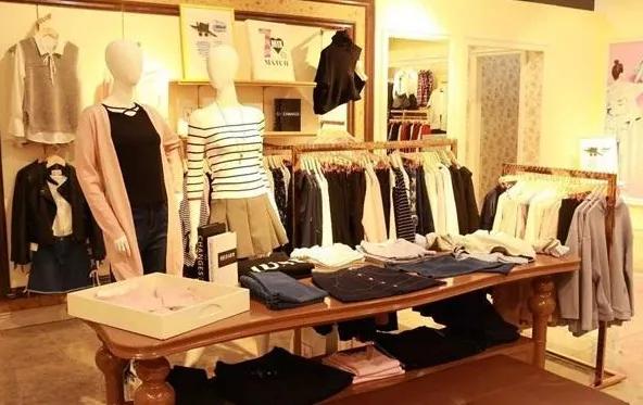 关店2400家老板深陷违约泥潭,关店4000家