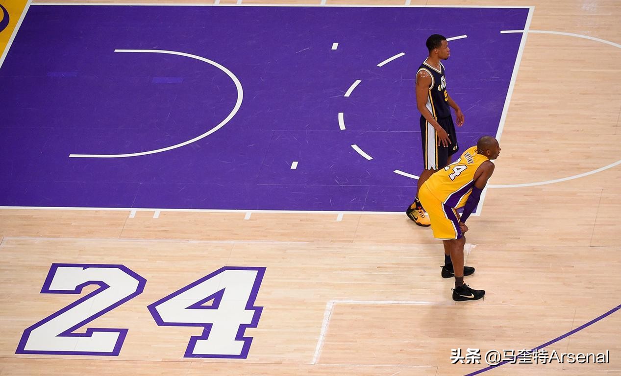 湖人将再穿黑曼巴球衣致敬科比,湖人身穿24号球衣致敬科比