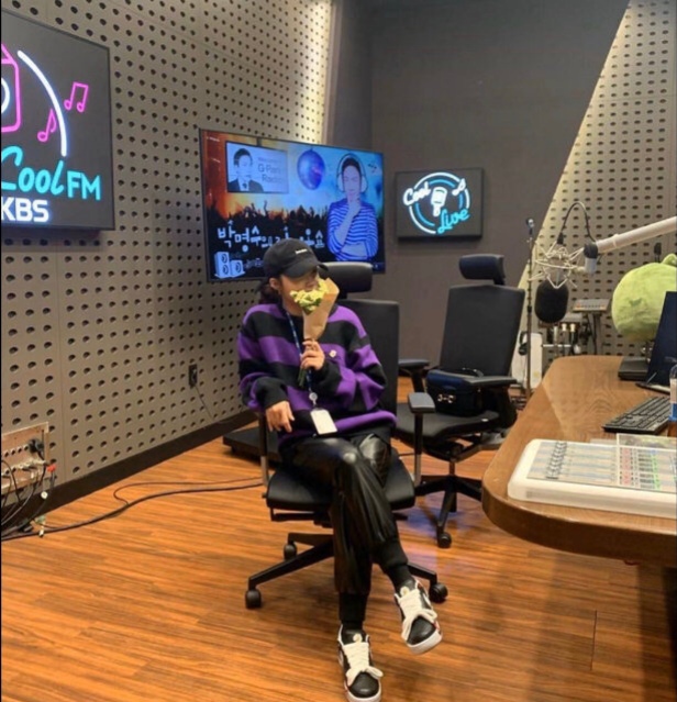 权志龙个人品牌与耐克合作系列上线