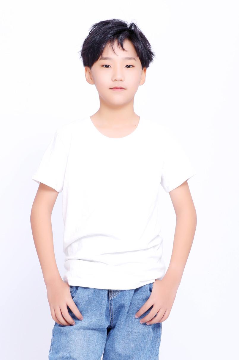 潮酷小童星杨子杰——一颗逐渐燃起的小新星