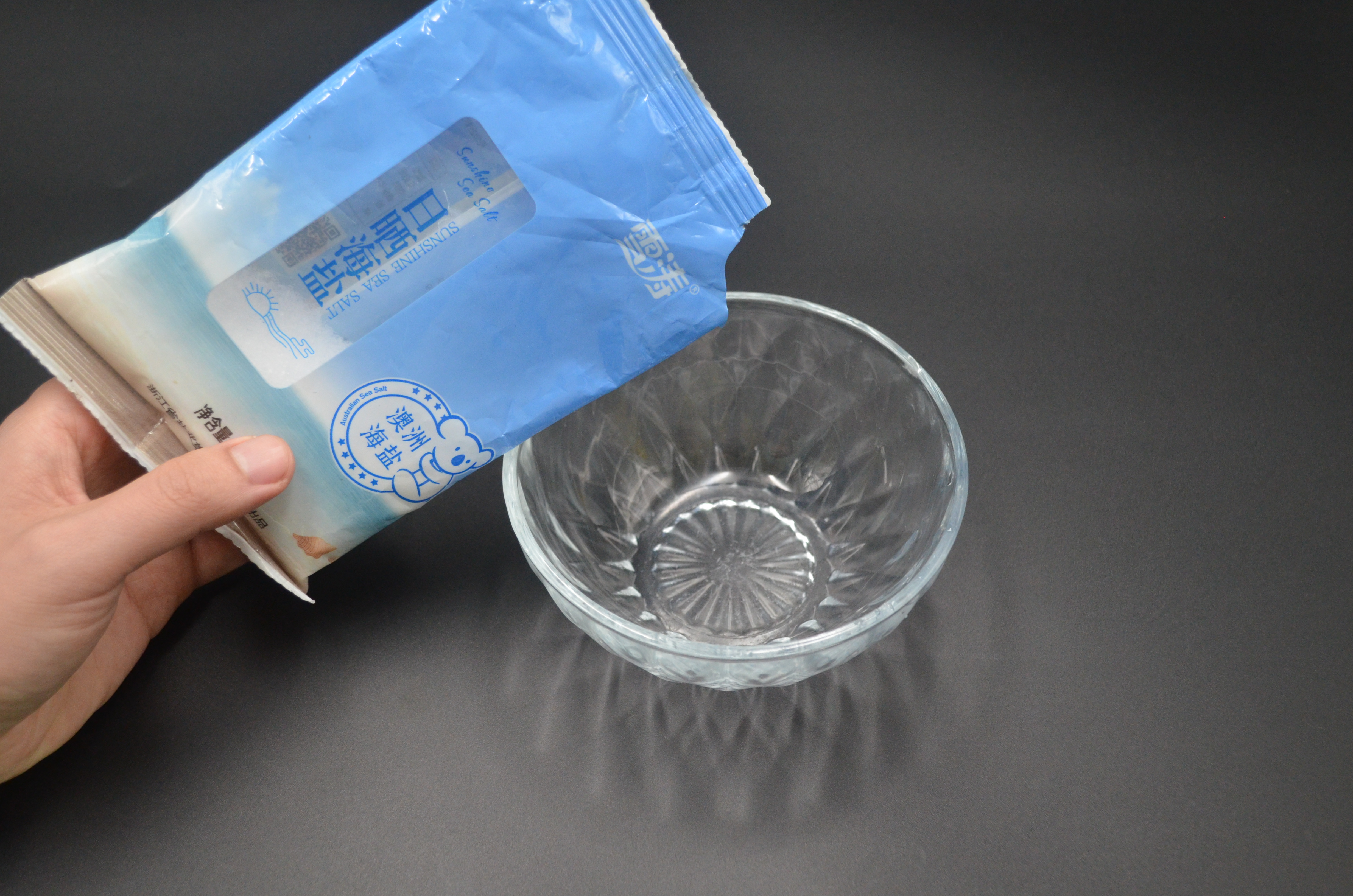 冰箱清洁有妙招轻松搞定冰箱污渍,冰箱脏了怎么擦干净