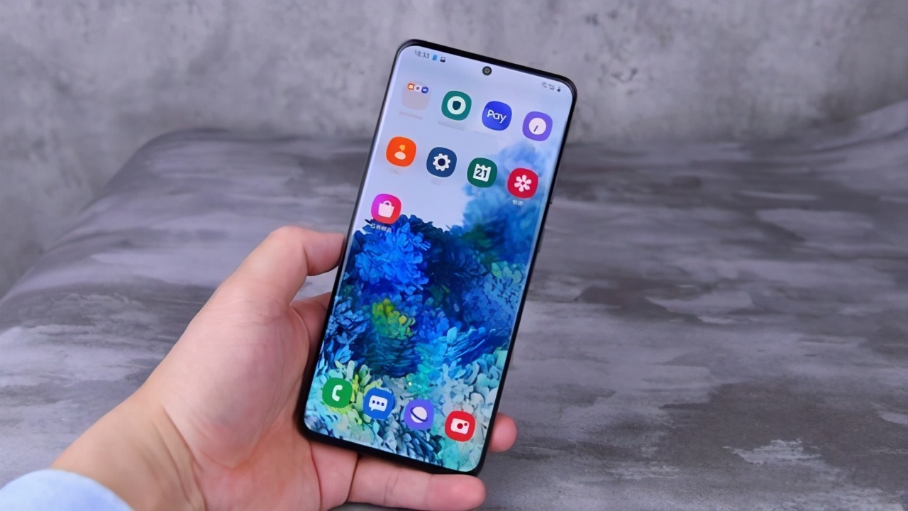 2个月跌价1000元,骁龙888+120Hz+4800mAh