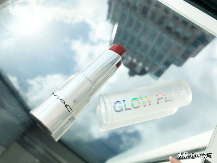 mac唇膏2022春季新品,阿玛尼挚爱唇膏201试色