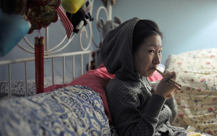 揭秘产后不间断腰痛的原因有哪些,导致妈妈产后腰疼的5个错误姿势