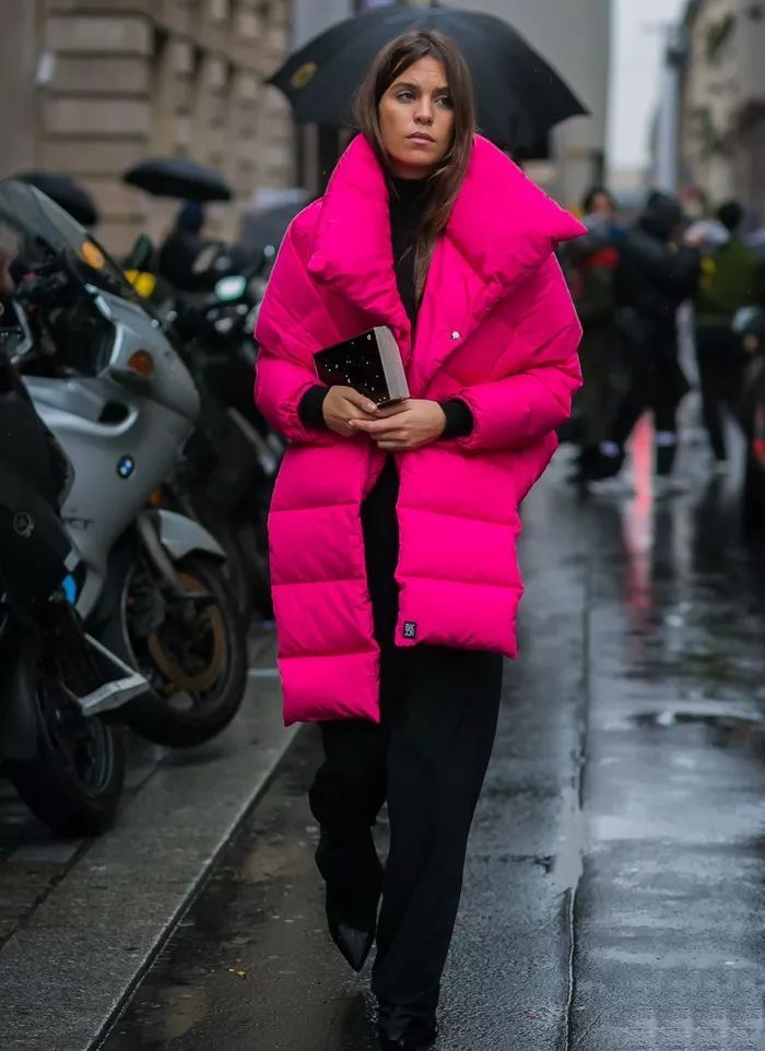 女人穿这四种颜色显老,40岁穿什么颜色不老气