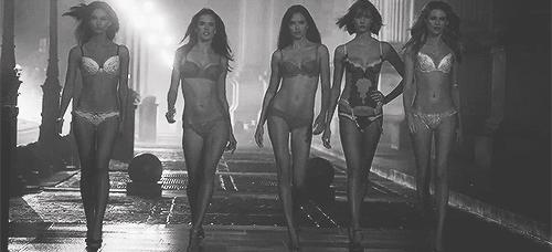 维密秀2018高清大图,2018维密大秀图集