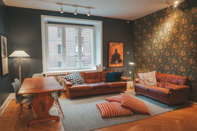 去哥德堡需要带当地钱吗,去卡塔尔必买