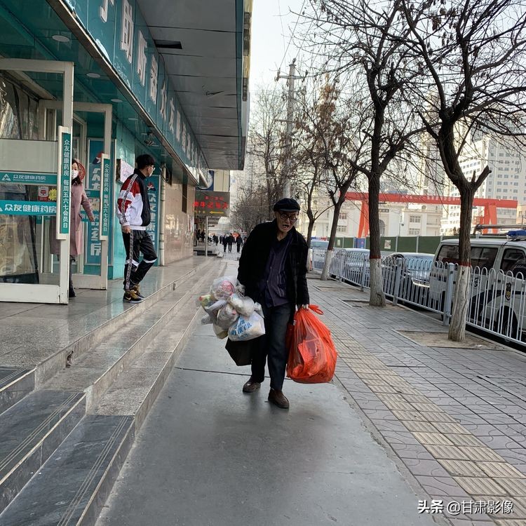 告别2021年的夏天手机摄影,简单手机摄影2020不平凡的一年