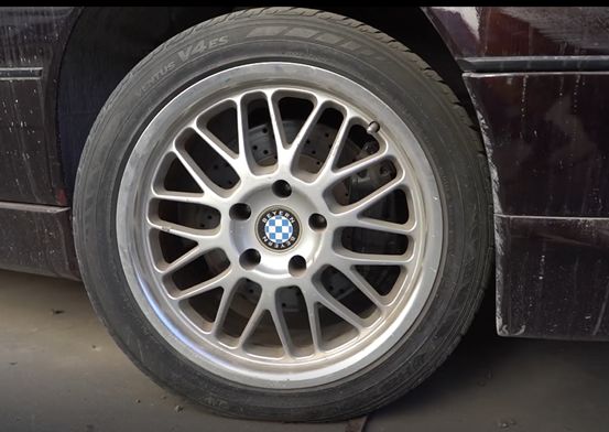 当年的百万豪车如今只要12万,外观低调不能惹的车老款豪车