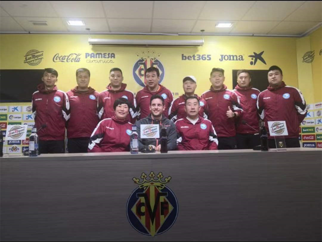 小学生球员赴欧学习体会都要被套路中国足球还有救吗？