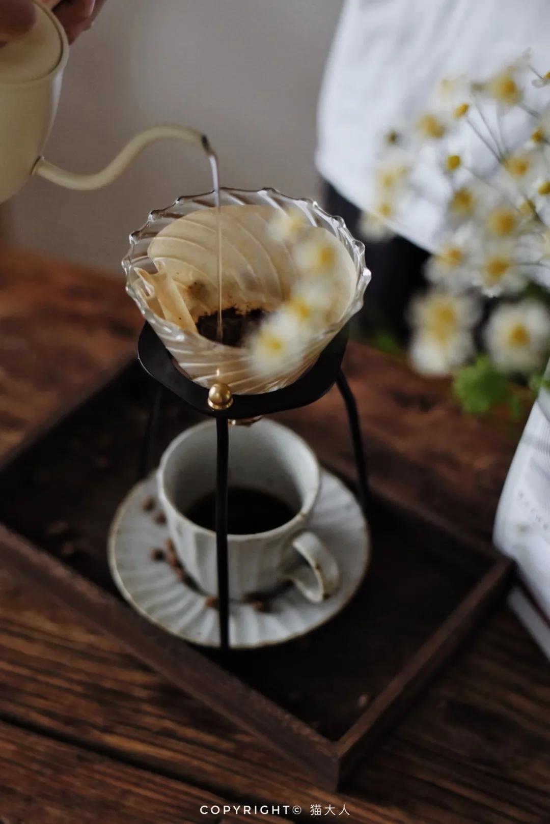 杭州女生老破小装修改造,装修漂亮女工