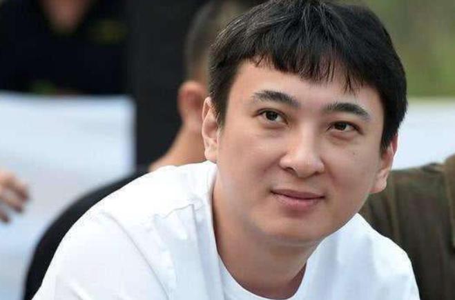 王思聪说李宁是“盗版”？曾经情人变仇人，李宁到底抄了没？