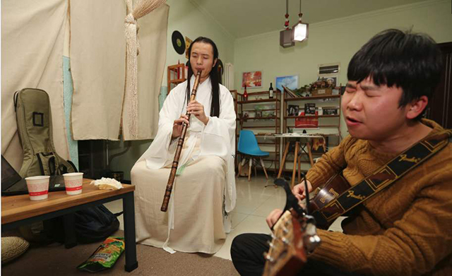 23岁租汉服10万现状,租二代汉服