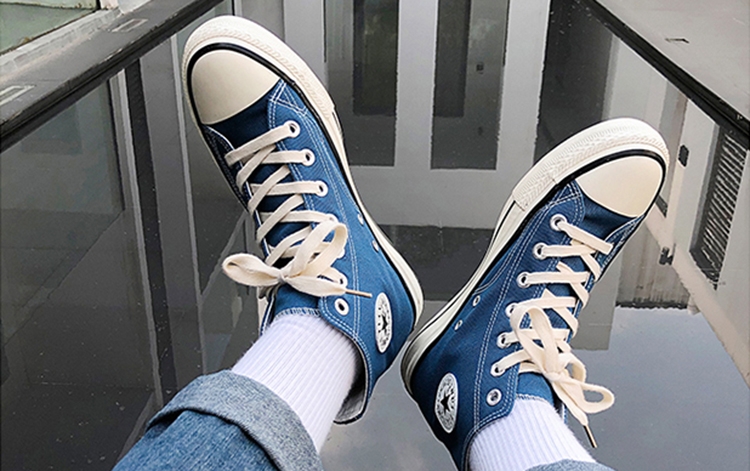 如何选择好看的滑板鞋颜色,好看且实用的滑板鞋推荐