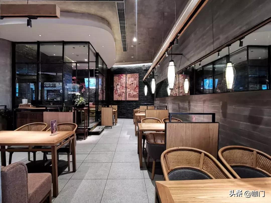 日单1200杯，这个上市火锅品牌要和喜茶对着干