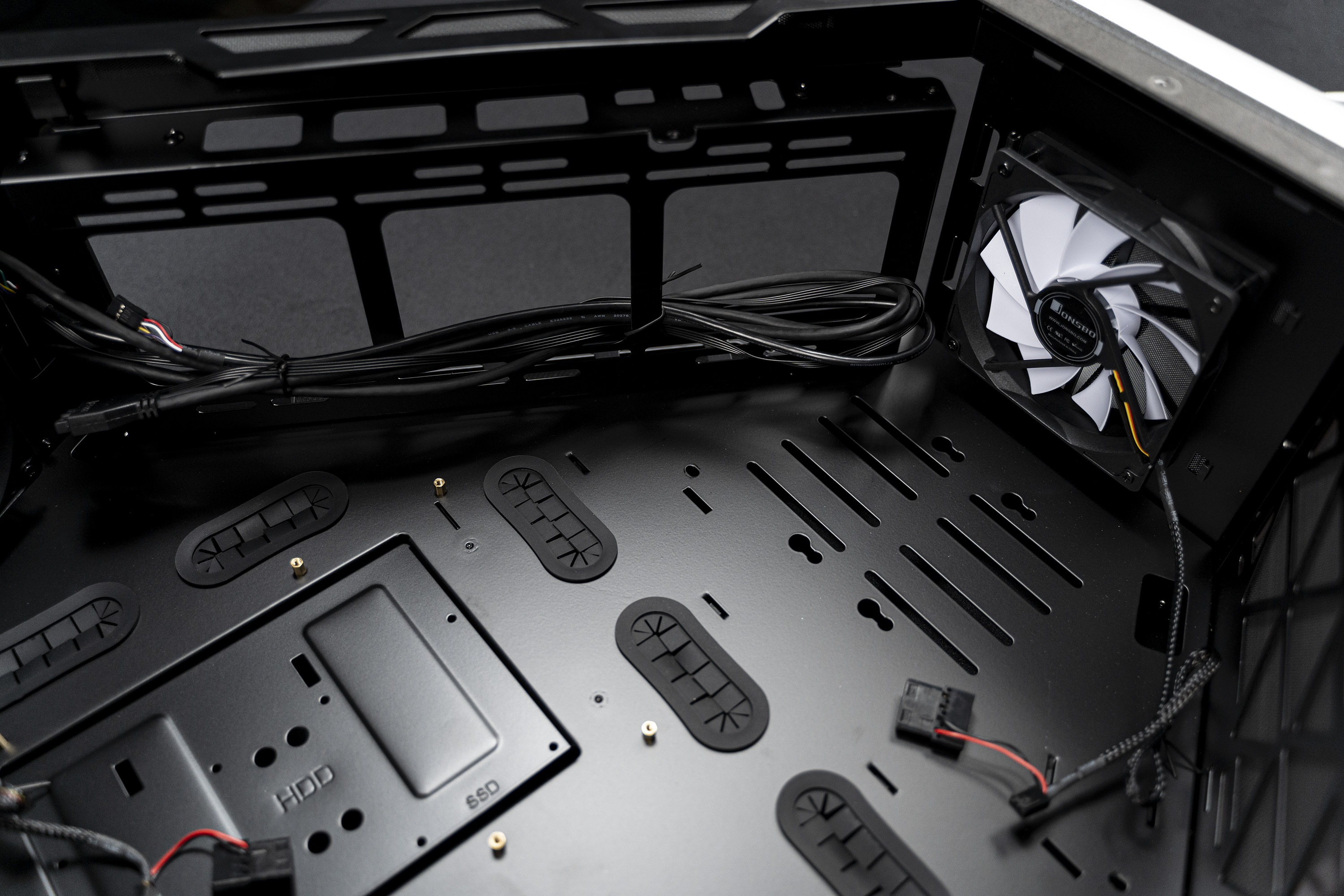 顶级机箱装机,第一次装机推荐机箱