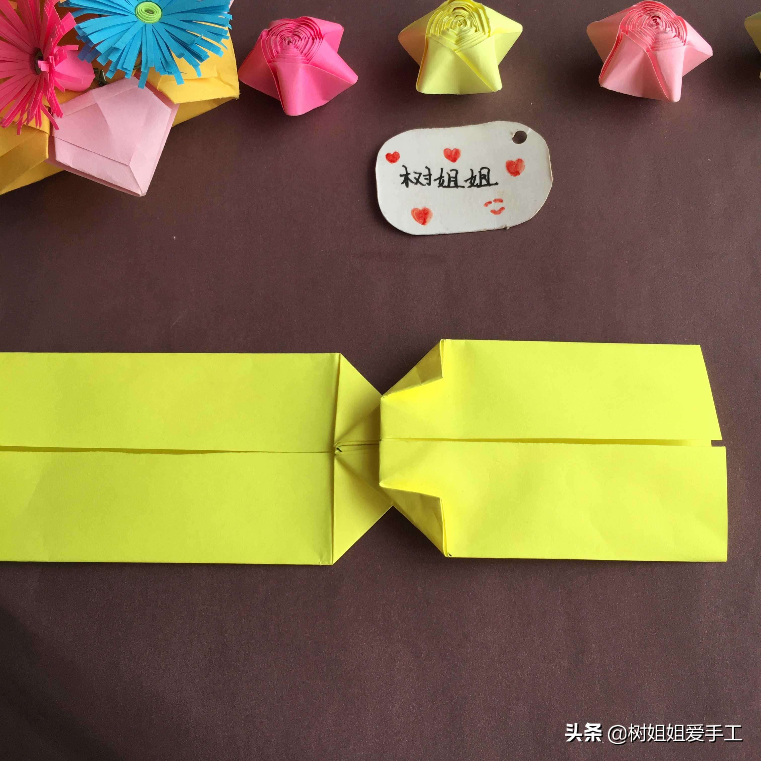 蝴蝶结戒指折纸教程慢动作,蝴蝶结戒指折纸教程