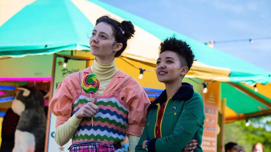 我试图邀请爸妈一起观看《*爱性**自修室》