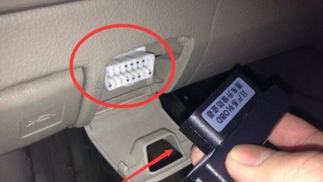 汽车方向盘都有插口,汽车多功能方向盘不接电源也能用