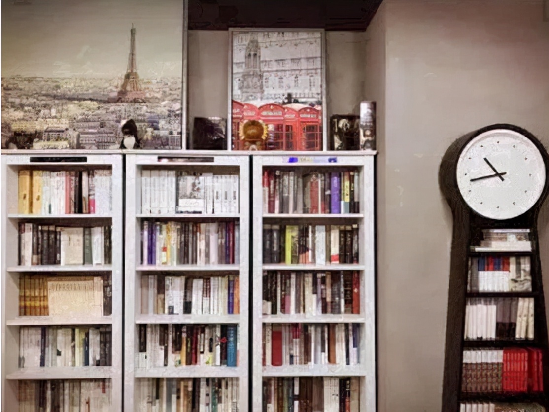 京城简约风书店，干净明亮简简单单的阅读之所