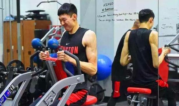 周琦为什么增胖了25斤,周琦或被追加处罚