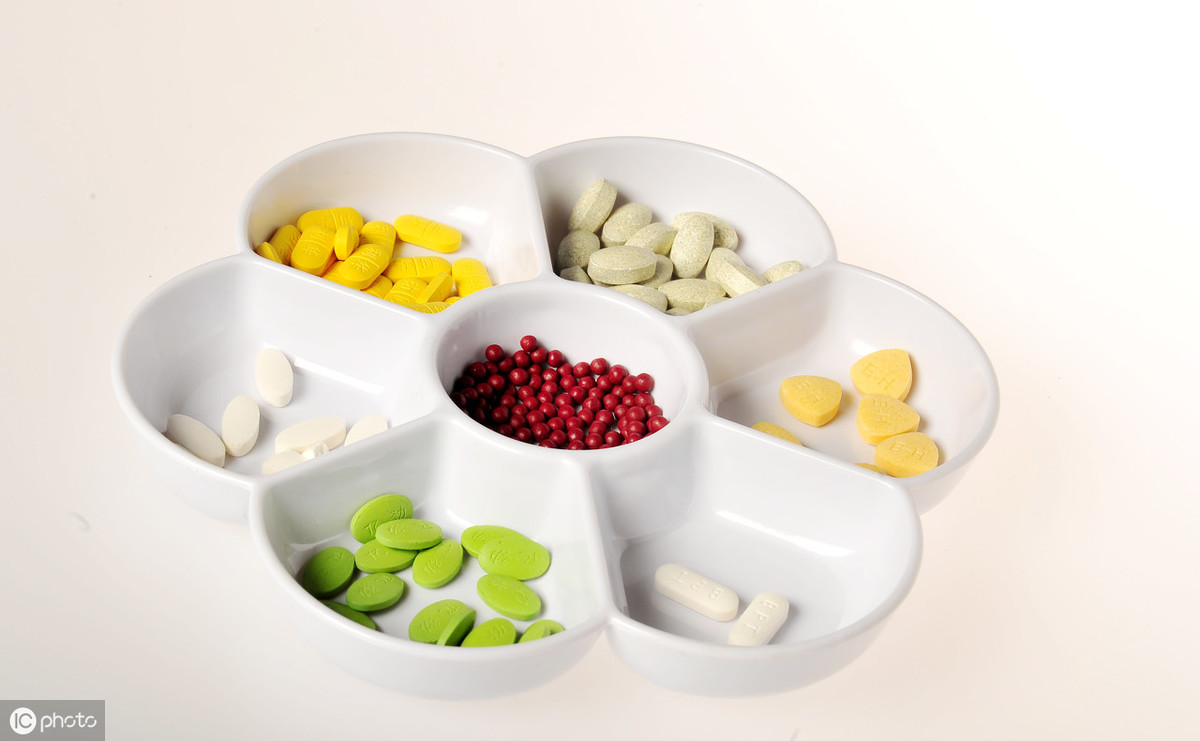 心得安与稳心颗粒一块喝吗,心得安和参芍胶囊