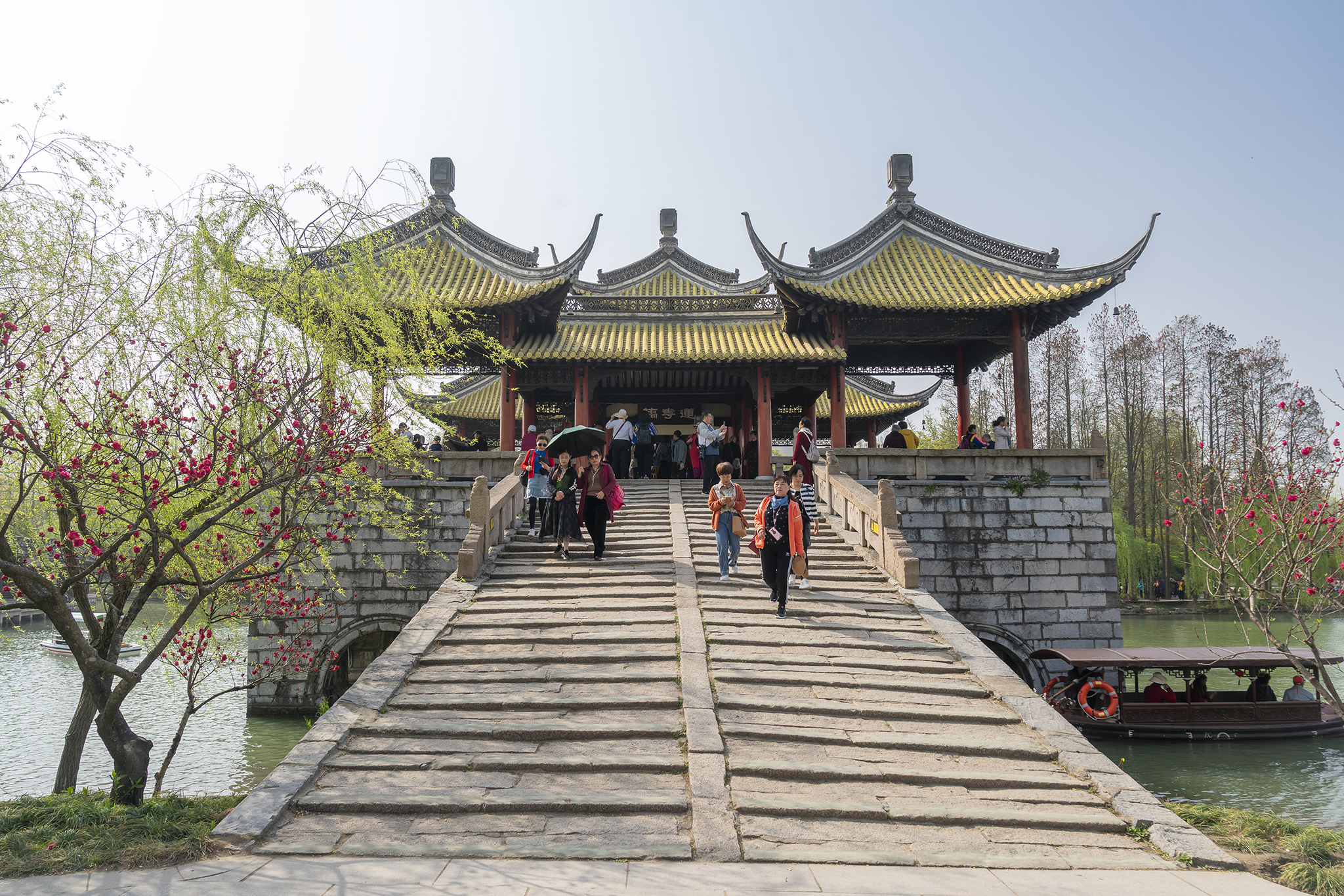 春风十里扬州路烟花三月瘦西湖,扬州三月瘦西湖