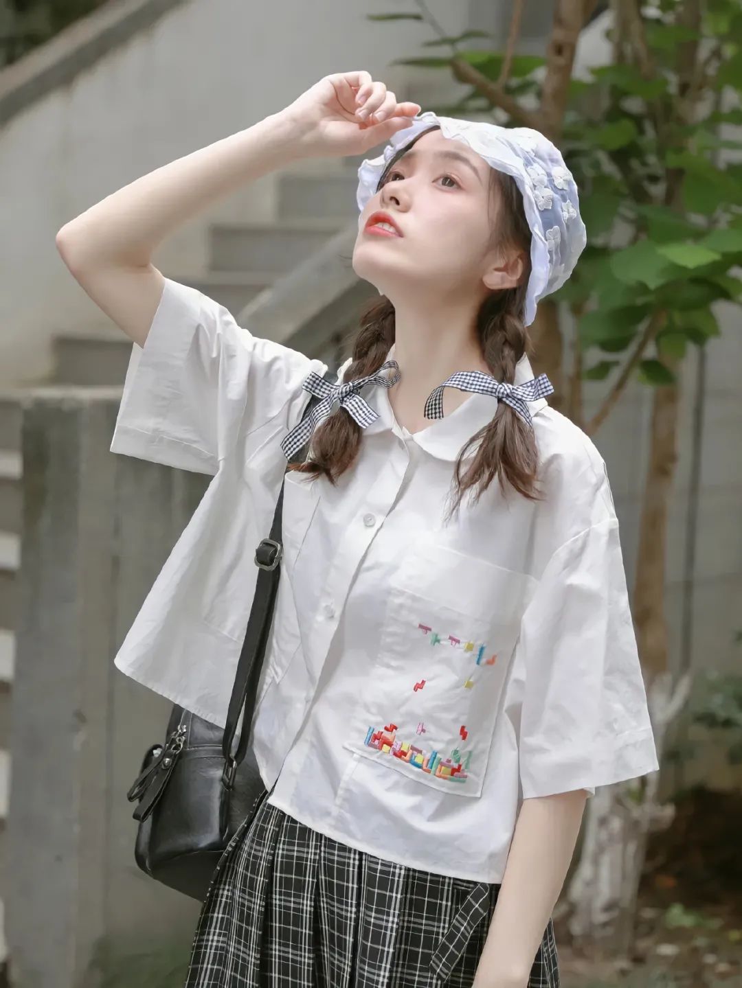 学生党适合在校服里穿的衬衫,适合学生党穿在校服里的衬衫