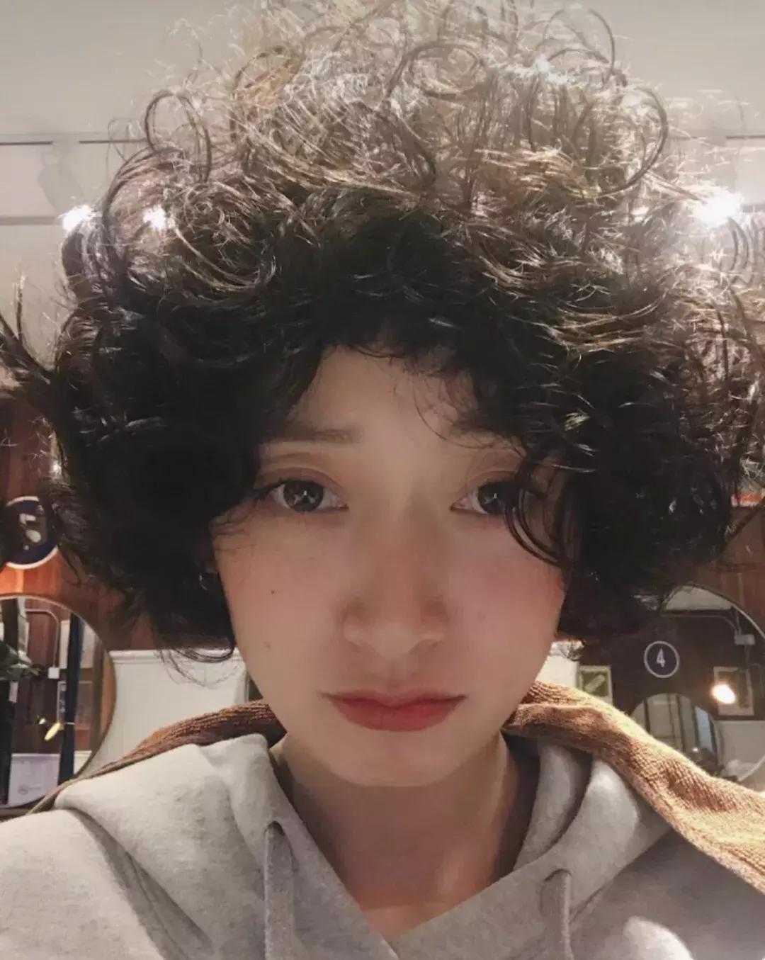 过年了，千万别逼你妈去烫头，哈哈哈哈哈哈哈哈哈哈！