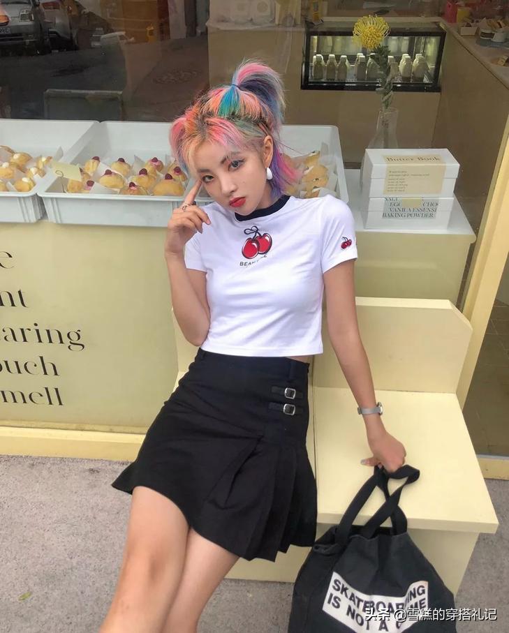 伞裙怎么搭配显高显腰瘦,伞裙搭配什么上衣最好显腰细