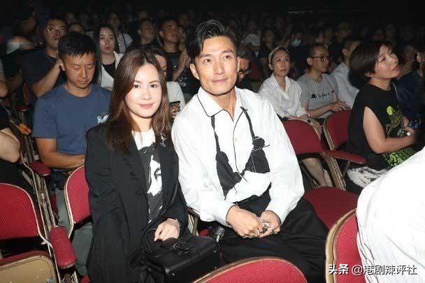 原被当成炮灰剧却口碑爆棚，男主首担正获肯定，想与陈展鹏争视帝