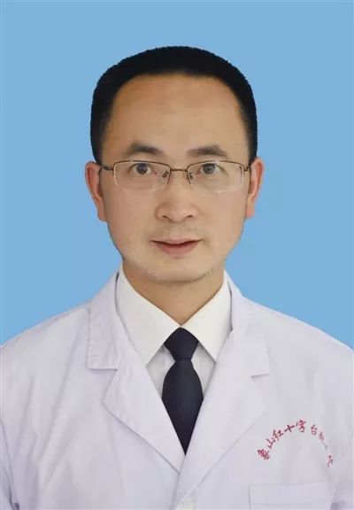 向广大患者致以新春的问候,向全国广大医务者祝贺医师节