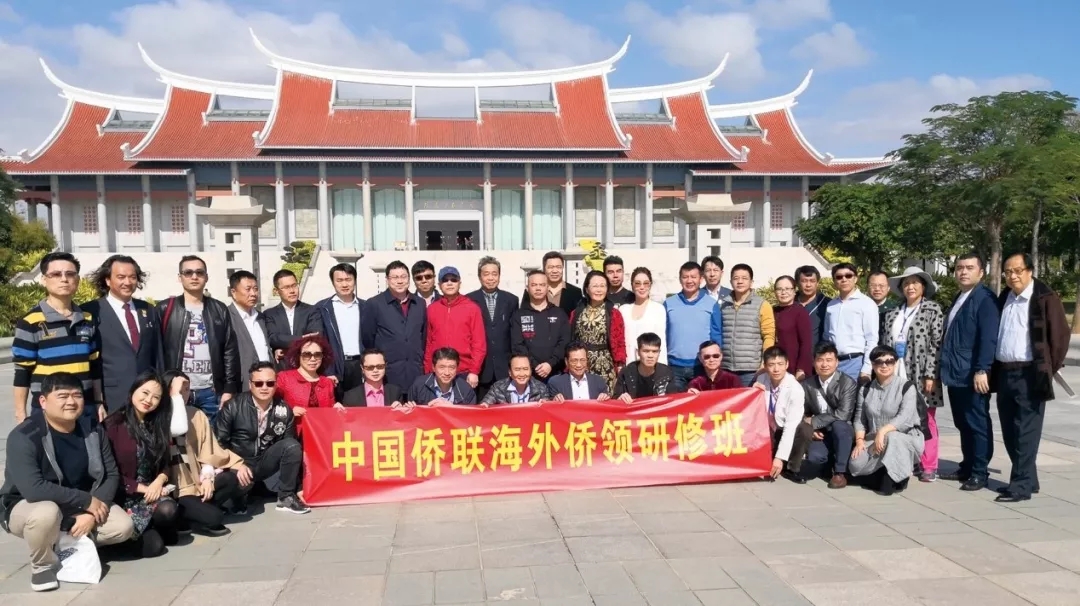 秀外慧中喜气临门,秀外慧中福气满满