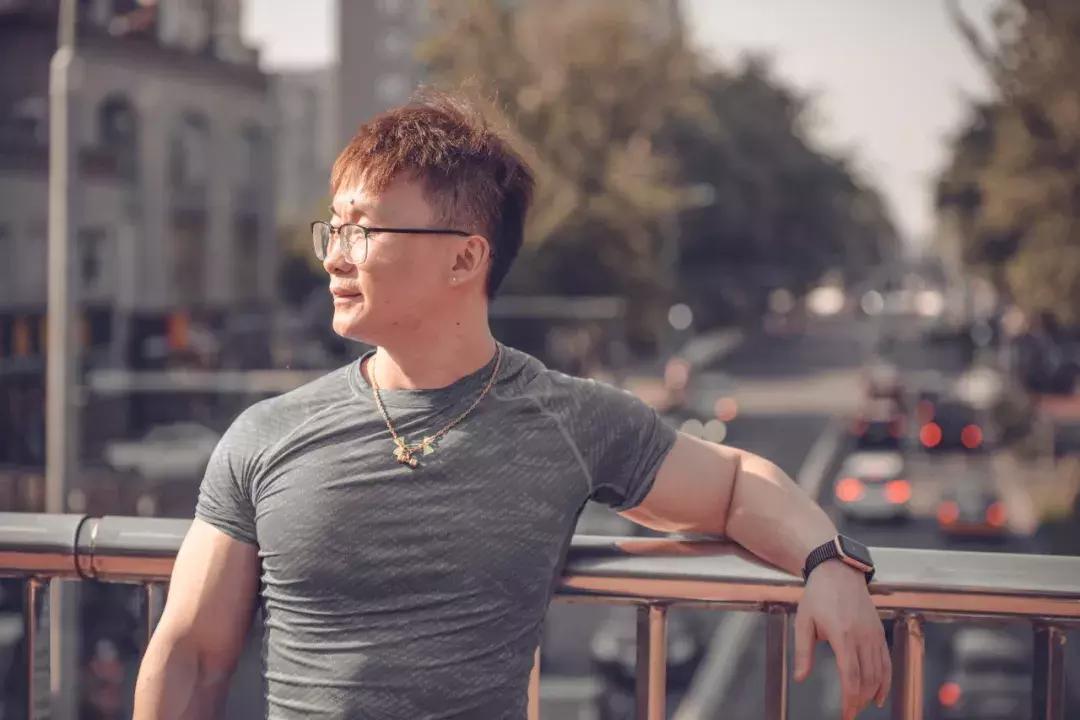 30岁转行健身教练太晚了,27岁当健身教练五年竟然还负债