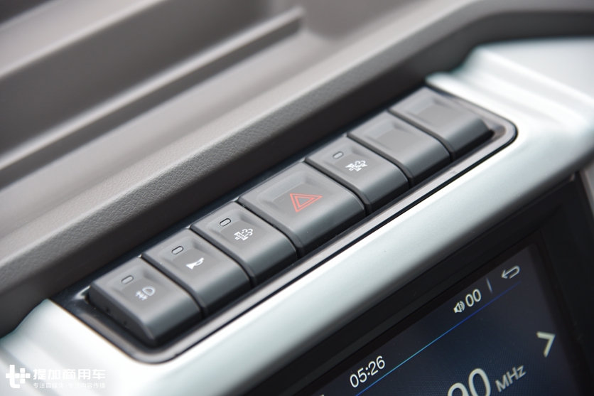 奥驰v3国六轻卡报价,奥驰轻卡v34.2米车报价