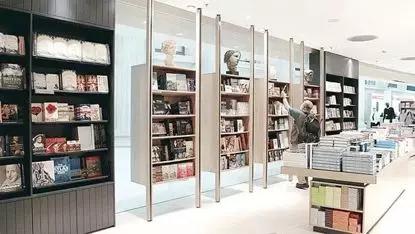 假期撒手没的戏精同事们，竟然在我挤春运的时候吹海风？？（下）