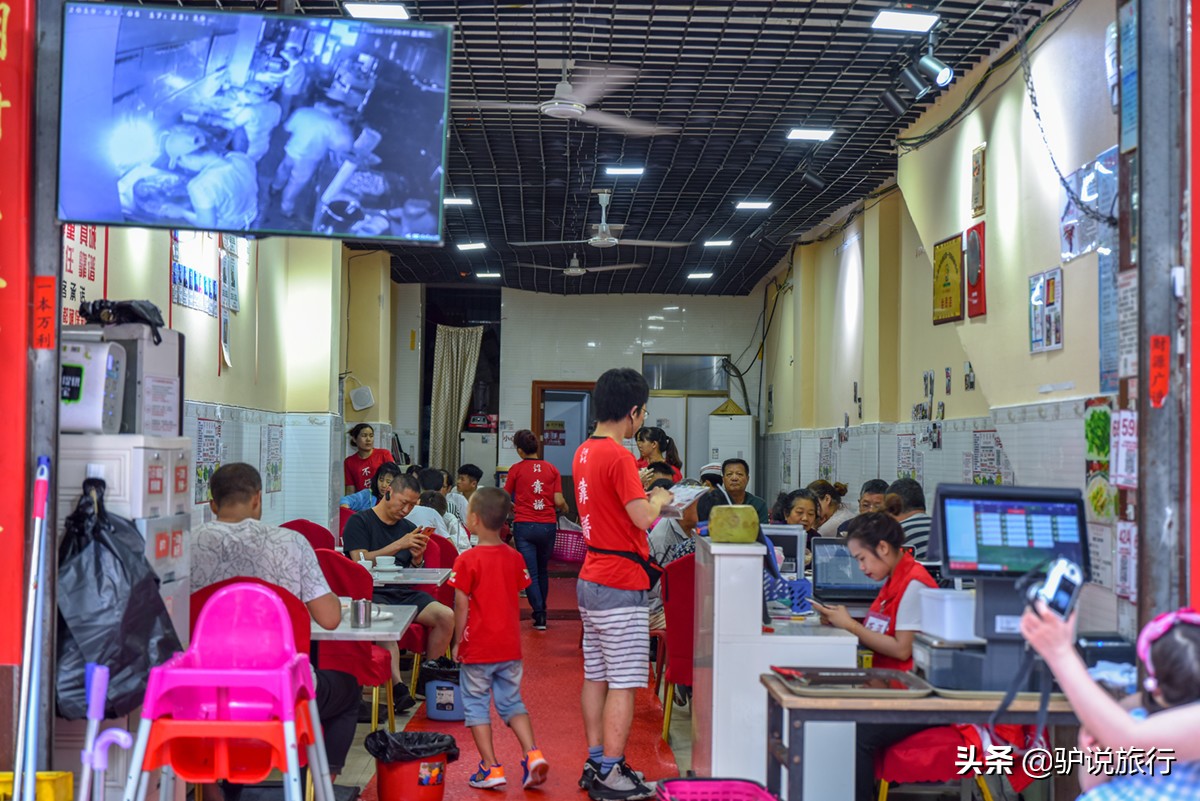 撮一顿海鲜自助,搓一顿火锅大排档套餐