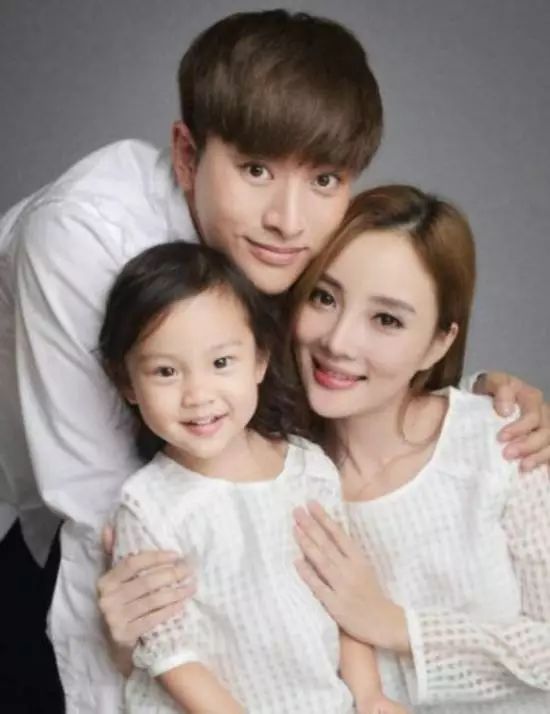 李小璐贾乃亮离婚后再同框,李小璐贾乃亮离婚后同框过没有