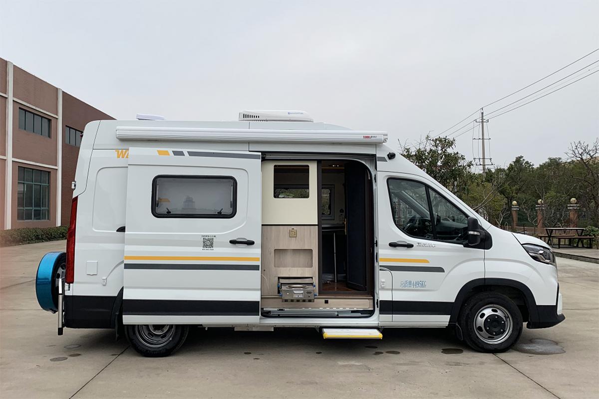 豪华b型拓展房车,卫航大通v90房车升降床