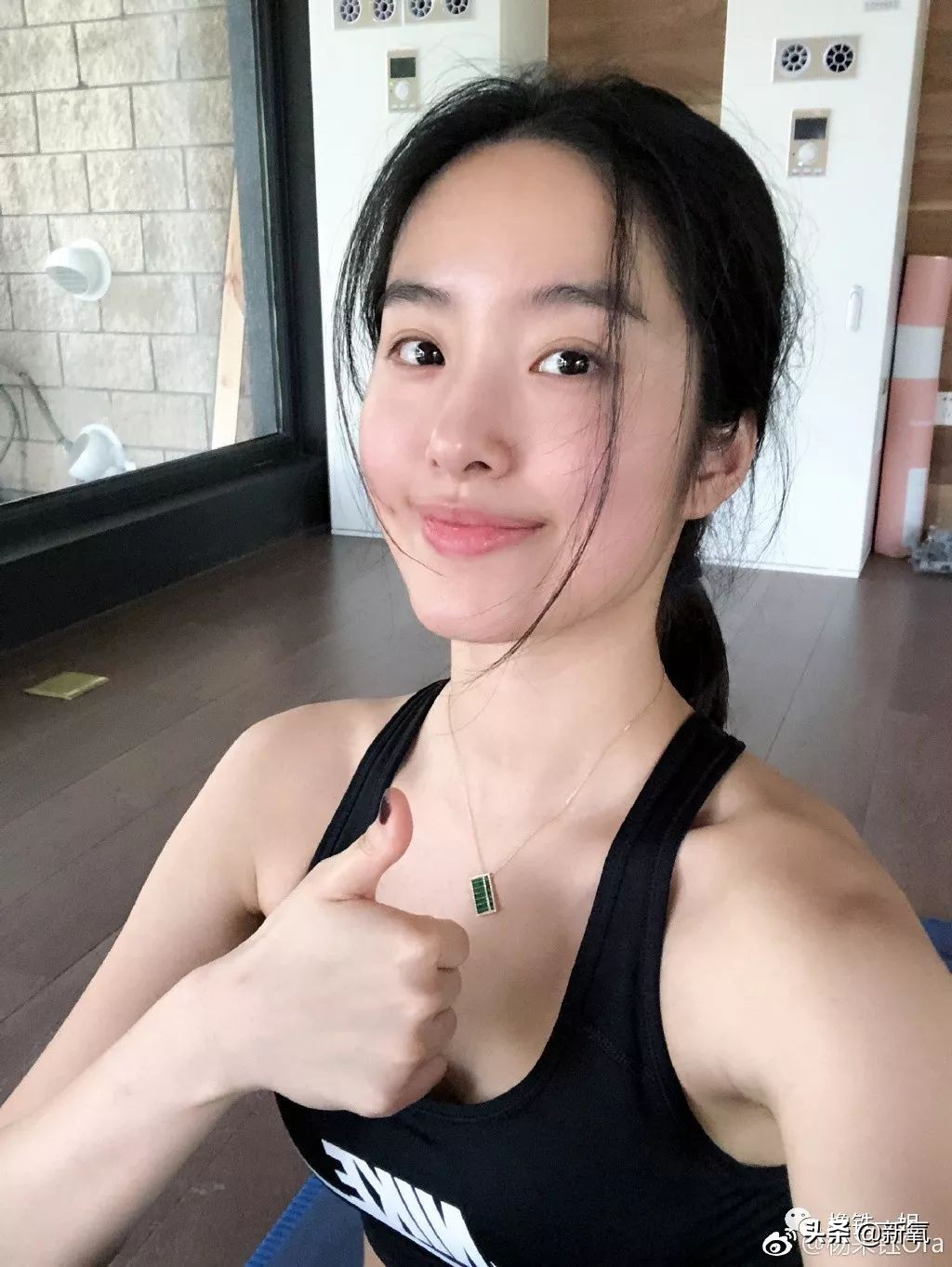 抢了刘亦菲干爹还发博踩天仙，但她这个部位肿得惊人