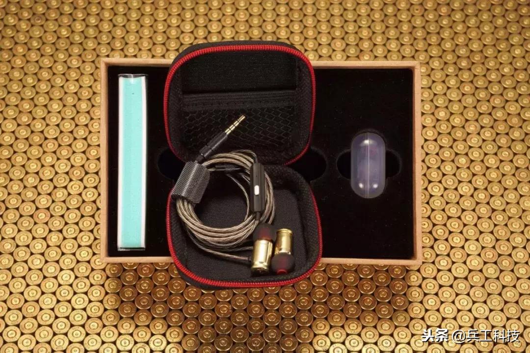 超重低音炮耳机,轰炸机超重低音