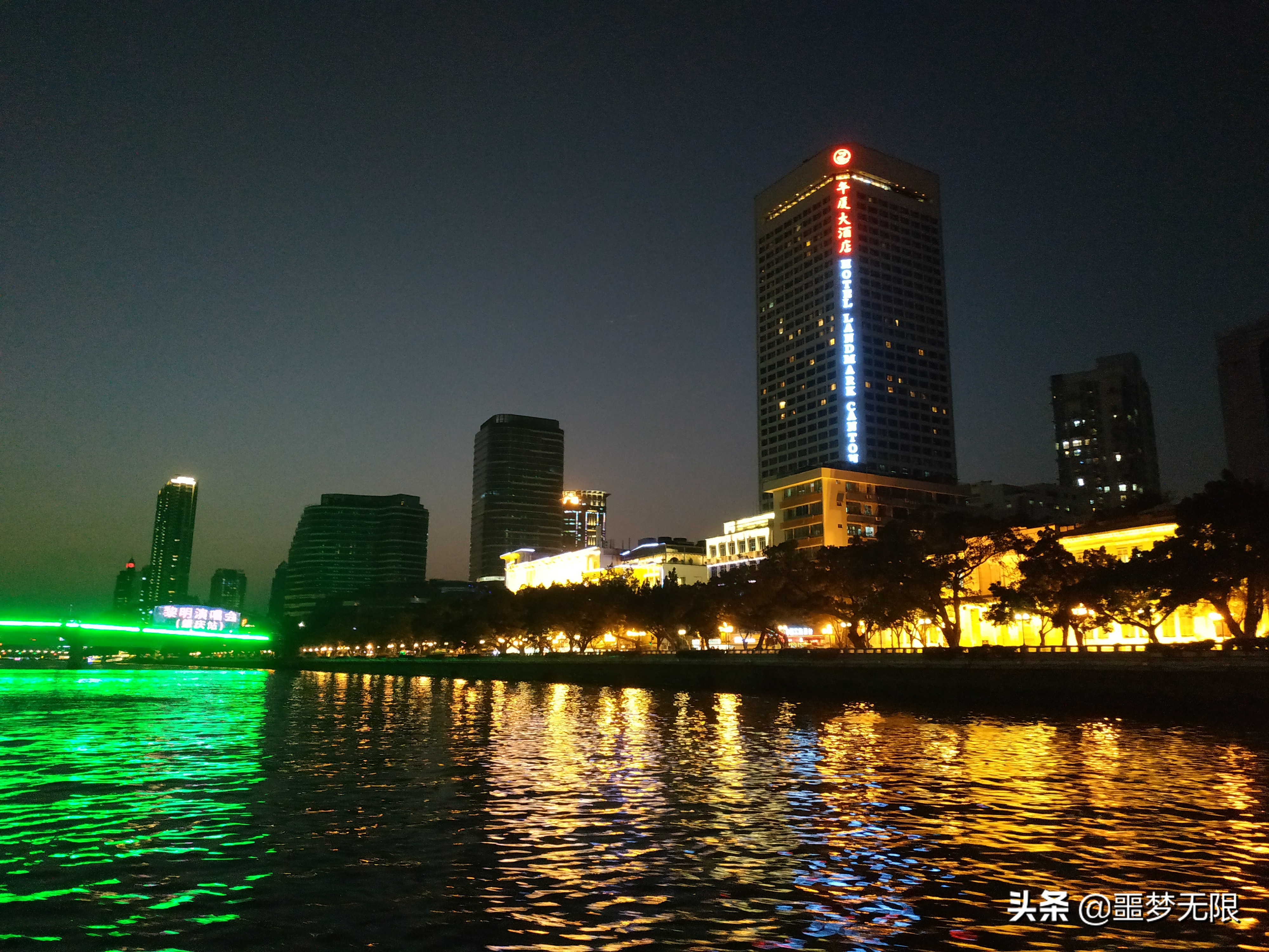 广州珠江夜游双人套餐三层,广州珠江夜游优惠团购的船