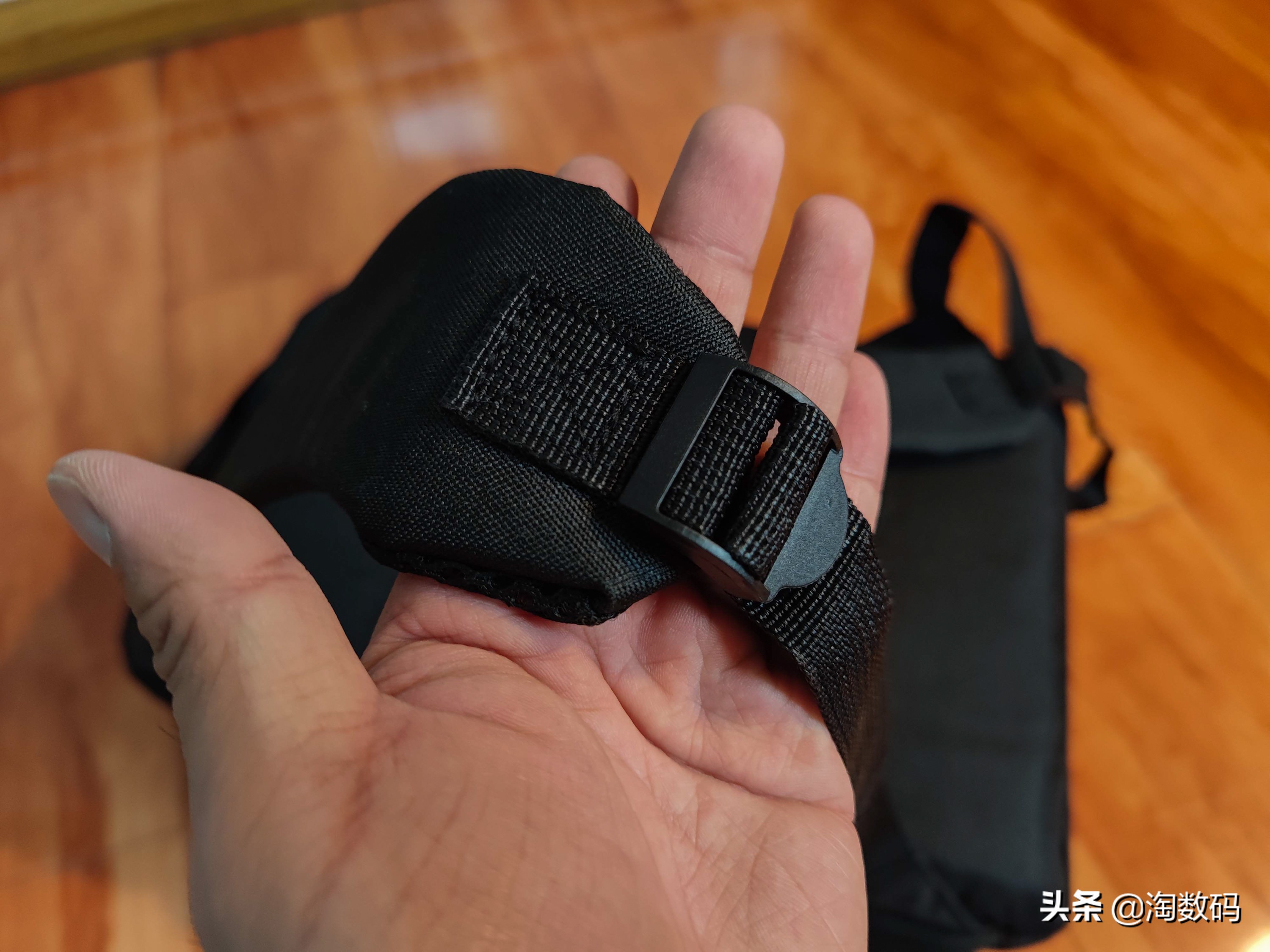 9块9双肩包装载力天花板？廉价国货通勤背包实用性检测+晒单简评