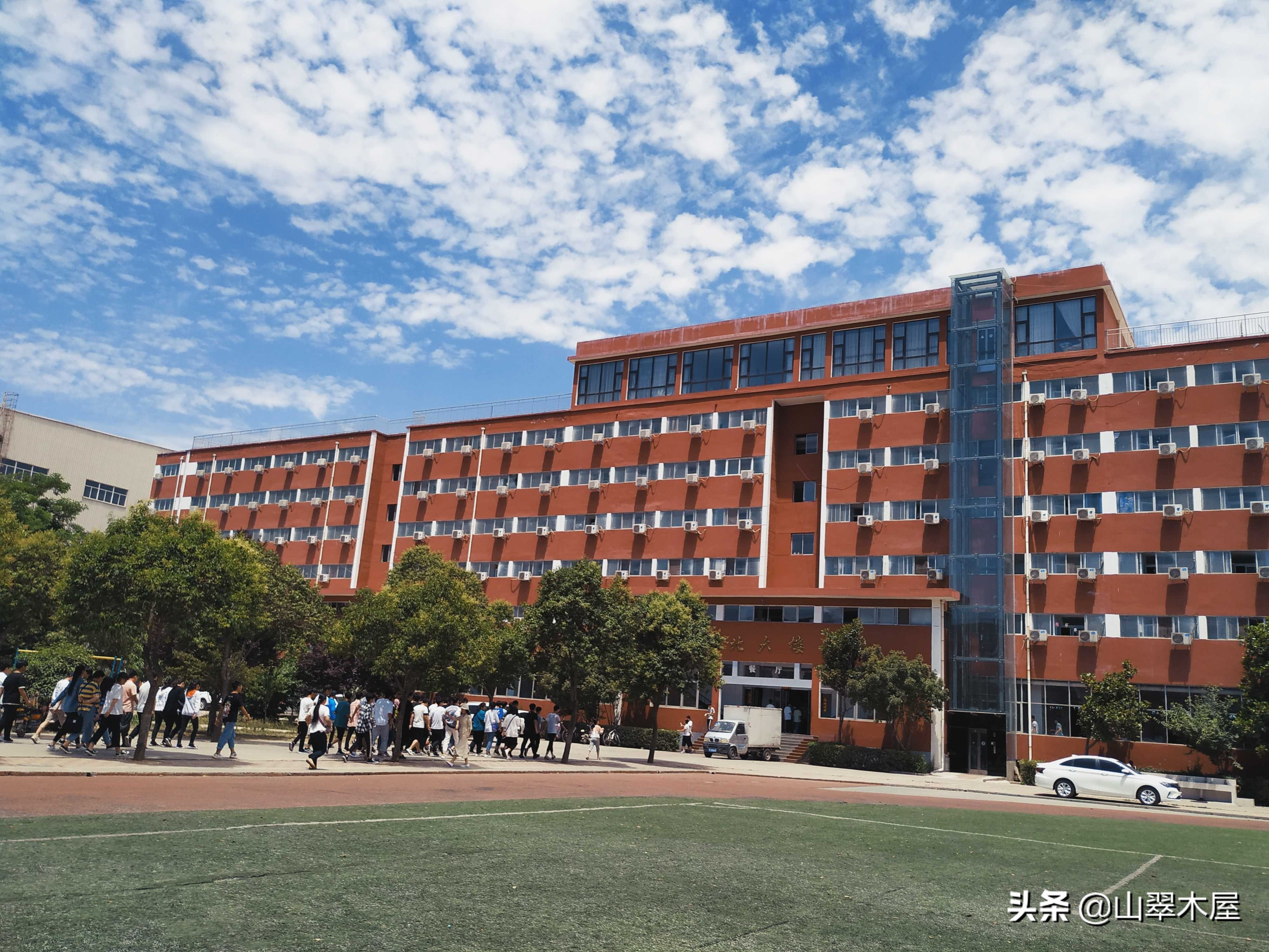 洛阳市欧亚国际学院,洛阳欧亚国际学校靠谱吗